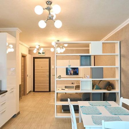 Moonstar Apartment - Spa N Pools Beach Resort 마마이아 외부 사진