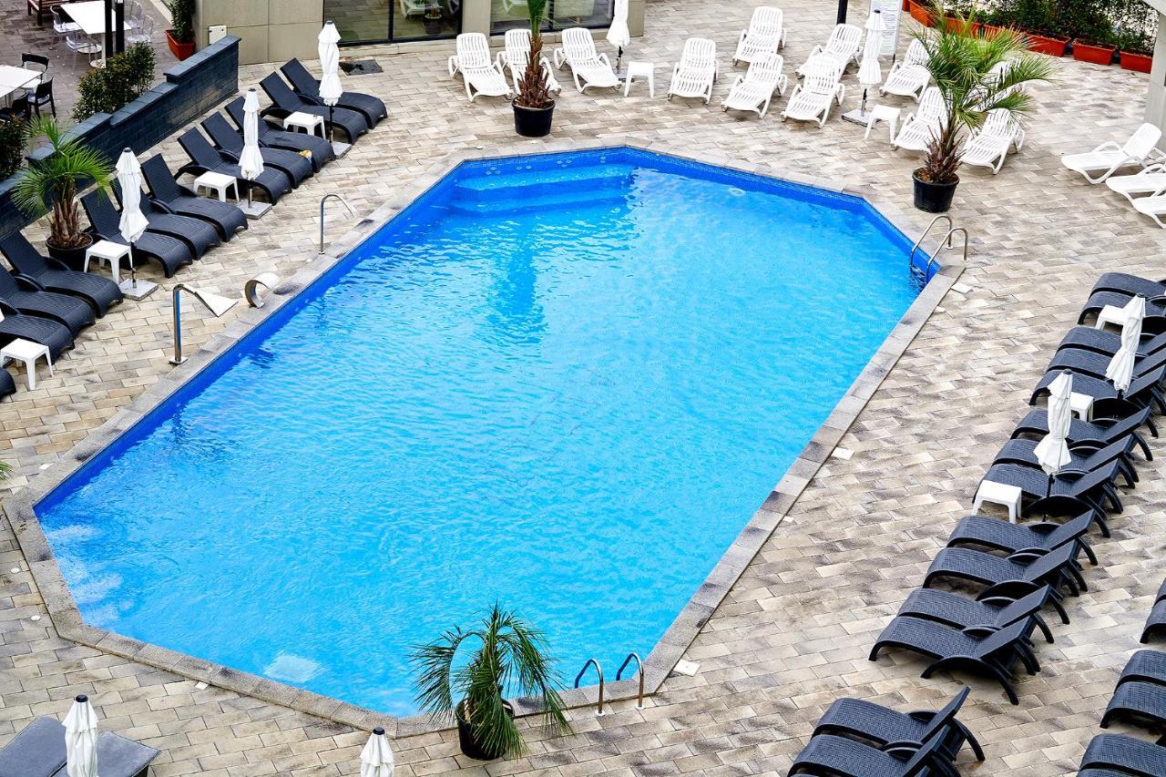 Moonstar Apartment - Spa N Pools Beach Resort 마마이아 외부 사진